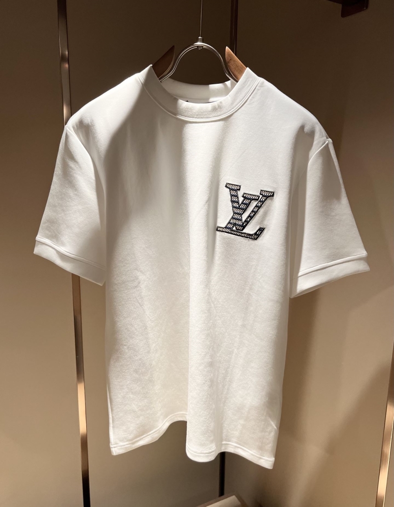 l0vis Vvtt0n t-shirt